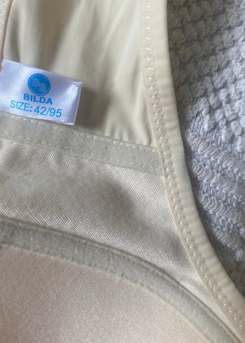 Beyaz siyah ve ten rengi sütyen - Görsel 12