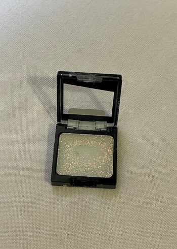 Wet n wild Wet n Wild Tekli Işıltılı Göz Farı - Beige