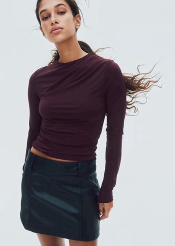 H&M Siyah Yüksek Yakalı vatkalı Kadın Bluz