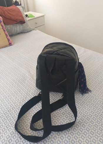 Beden Siyah Yılan Desenli Kadın Sırt Çantası