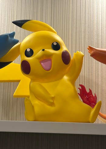 Sarı Pikachu Figürü