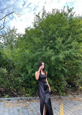 Saten straplez elbise - Görsel 3