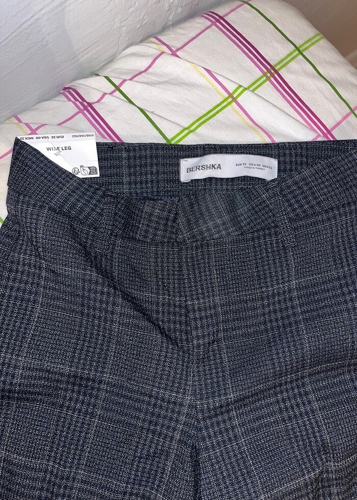 Bershka marka pantolon - Görsel 2