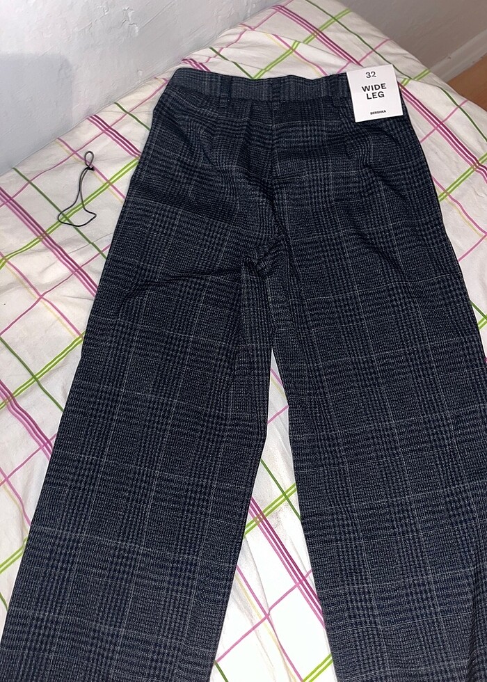 Bershka marka pantolon - Görsel 5