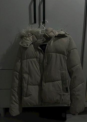 Bershka Kadın Kapüşonlu Gri Şişme Mont - Görsel 5