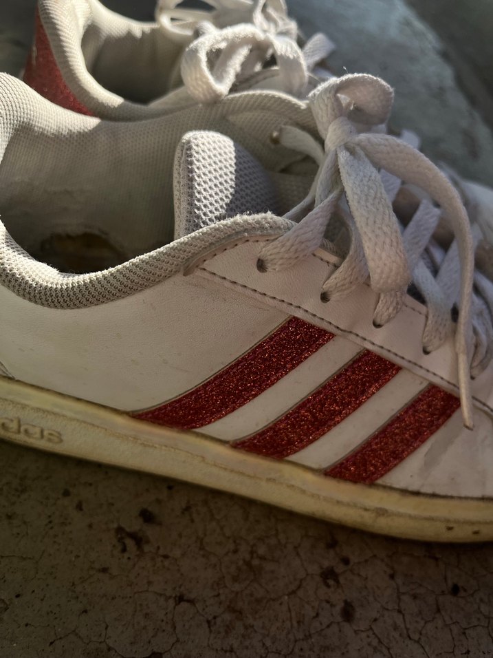 Adidas Beyaz Kadın Spor Ayakkabı - Görsel 2