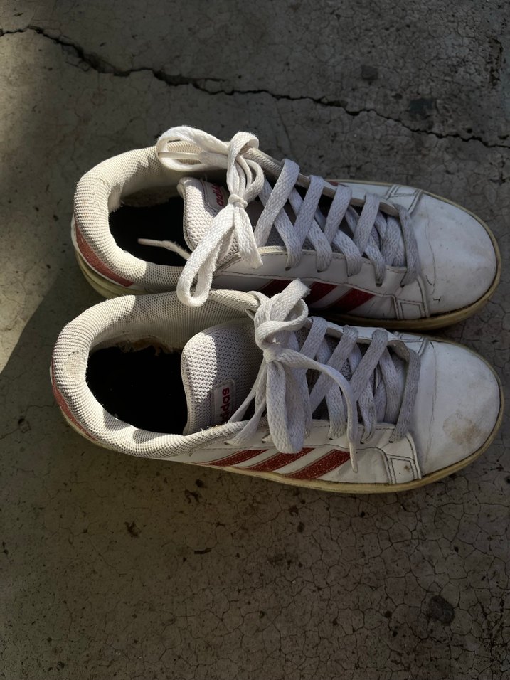 Adidas Beyaz Kadın Spor Ayakkabı - Görsel 3