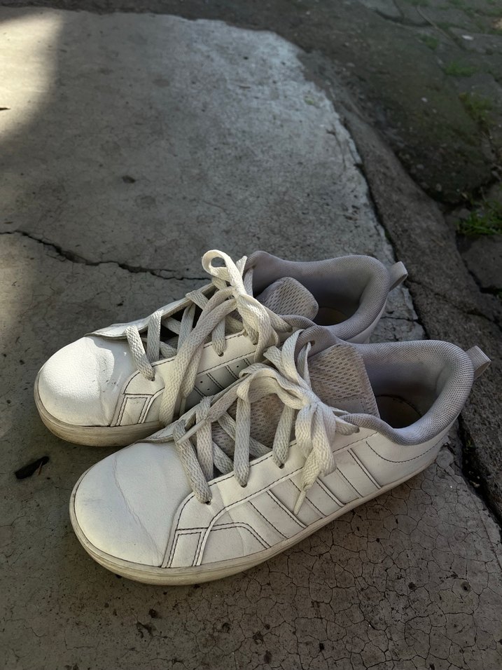 Adidas Beyaz Bağcıklı Kadın Spor Ayakkabı - Görsel 4