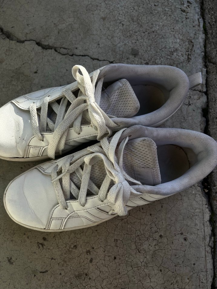 Adidas Beyaz Bağcıklı Kadın Spor Ayakkabı - Görsel 5