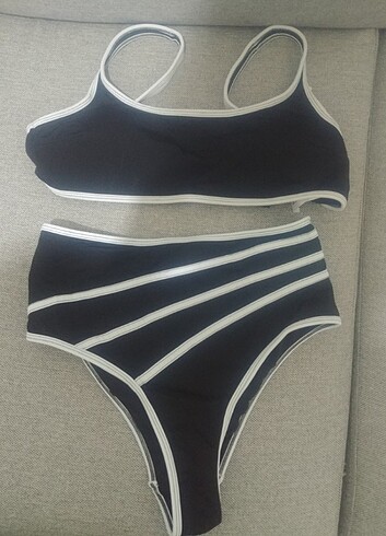 Trendyolxmoeva bikini takımı