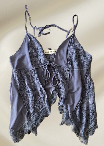 Urban Outfitters lia Gri hafif maviye de kaçıyor Dantel Detaylı bluz