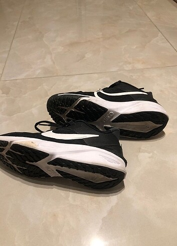 37 Beden Nike orjinal az kullanılmış