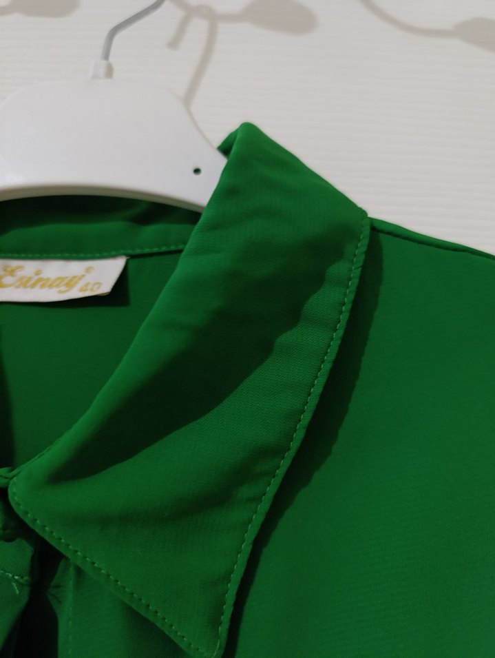 Düğmeli Uzun Yeşil Kadın Tunik - Görsel 3