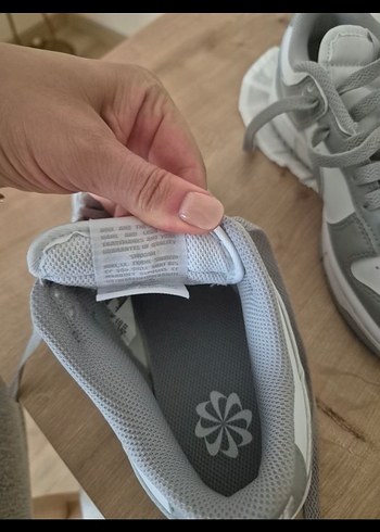 Gri Bağcıklı Kadın Spor Ayakkabı - Görsel 2