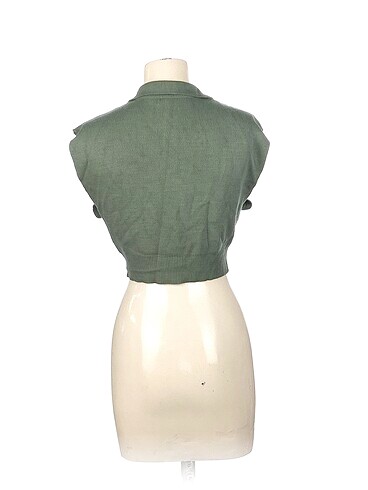xs Beden Defacto T-shirt %70 İndirimli.