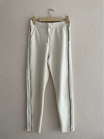 Bershka Pantolon