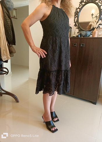 Nakışlı Fırfırlı Siyah Midi elbise - Görsel 7