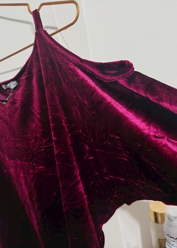 Bordo V Yaka Dökümlü Kadın Bluz - Görsel 4