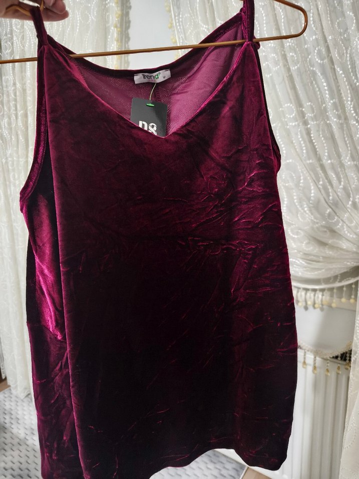 Bordo V Yaka Dökümlü Kadın Bluz - Görsel 3