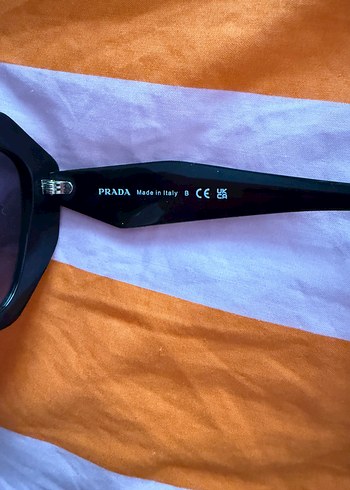 Beden siyah Renk Prada Siyah Pilili Kadın Güneş Gözlüğü