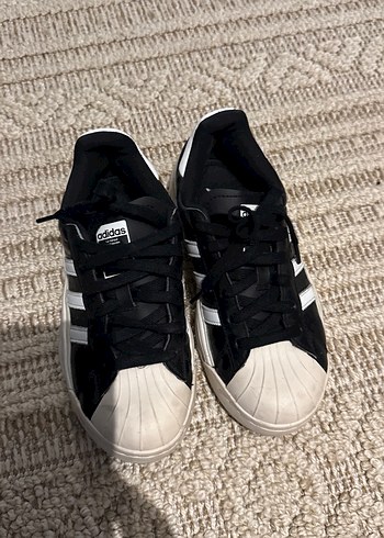 Adidas ürünü