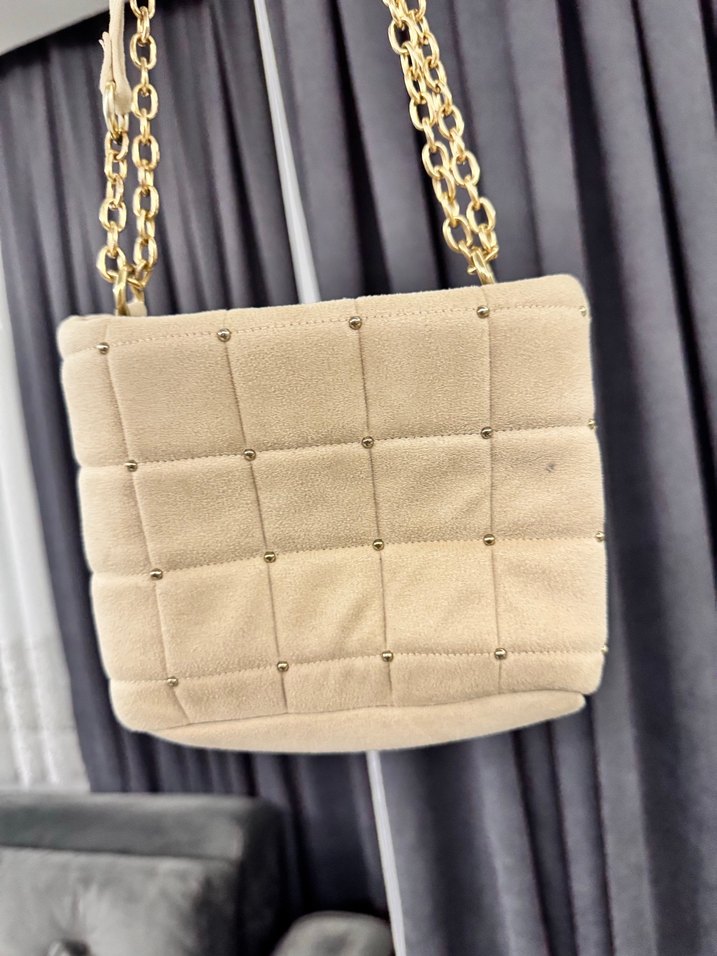 Bershka Zincir Detaylı Bej Süet Kadın Çanta - Görsel 3