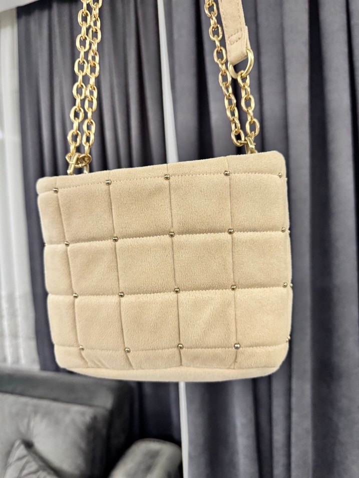 Bershka Zincir Detaylı Bej Süet Kadın Çanta - Görsel 2