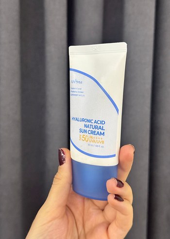 Beden İsntree Hyaluronik Asit SPF 50 Doğal Güneş Kremi