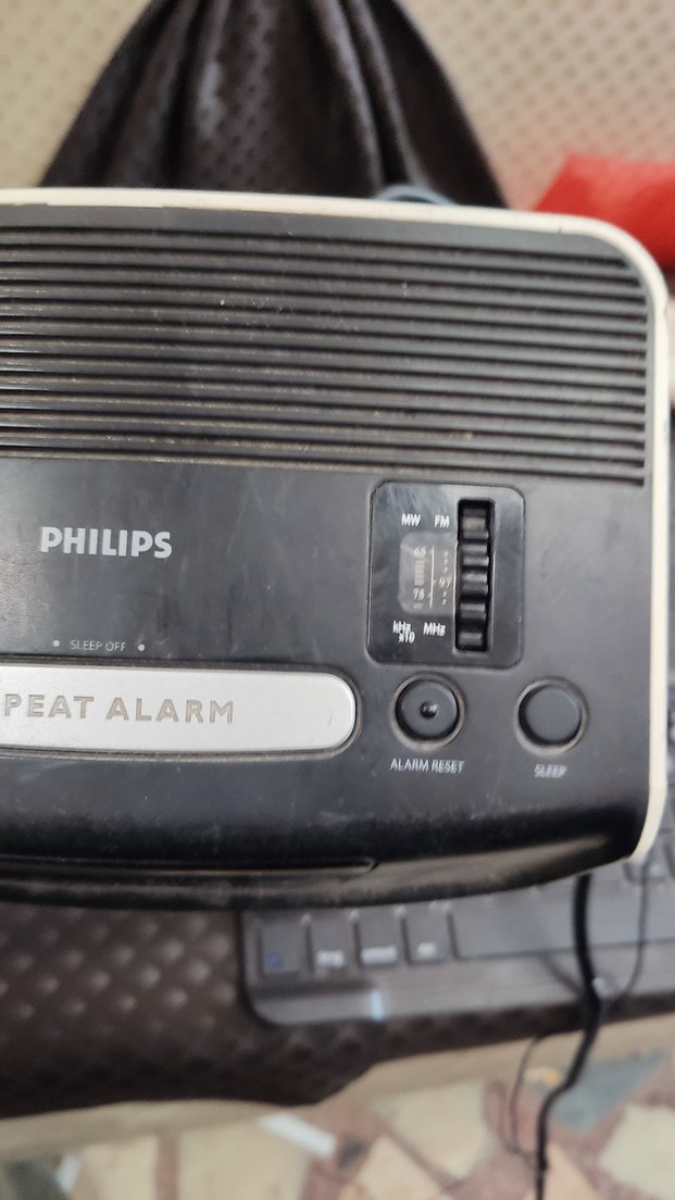 Philips Yeşil Dijital Alarm Saatli Radyo - Görsel 4