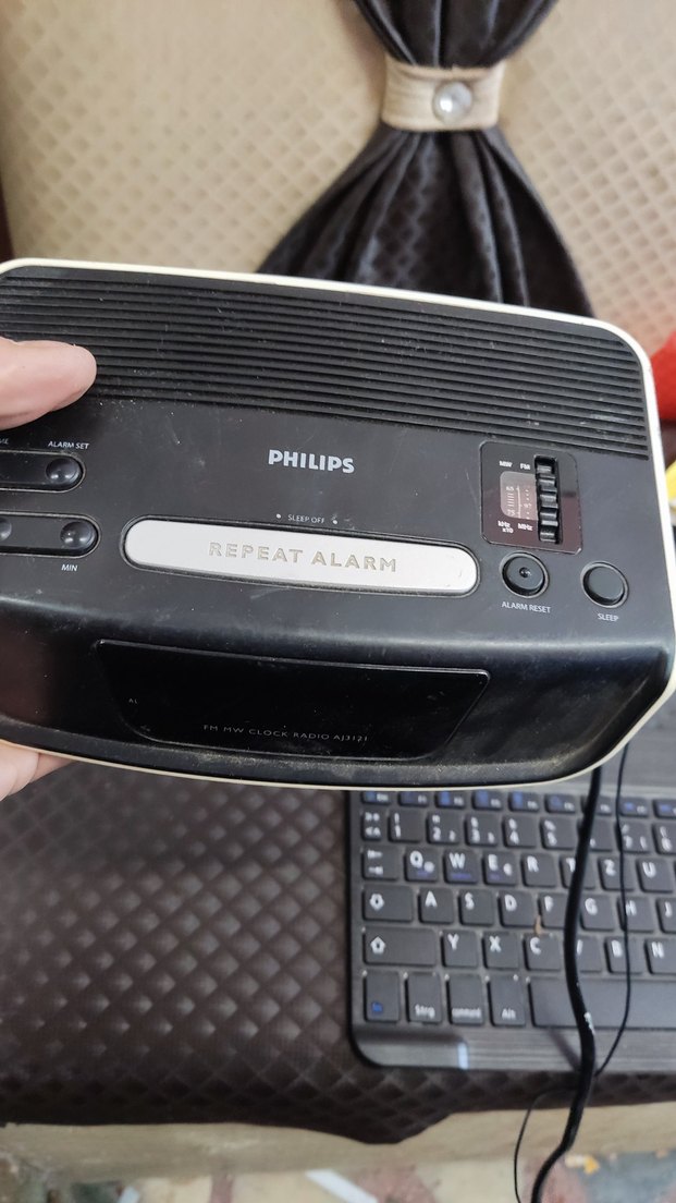 Philips Yeşil Dijital Alarm Saatli Radyo - Görsel 3