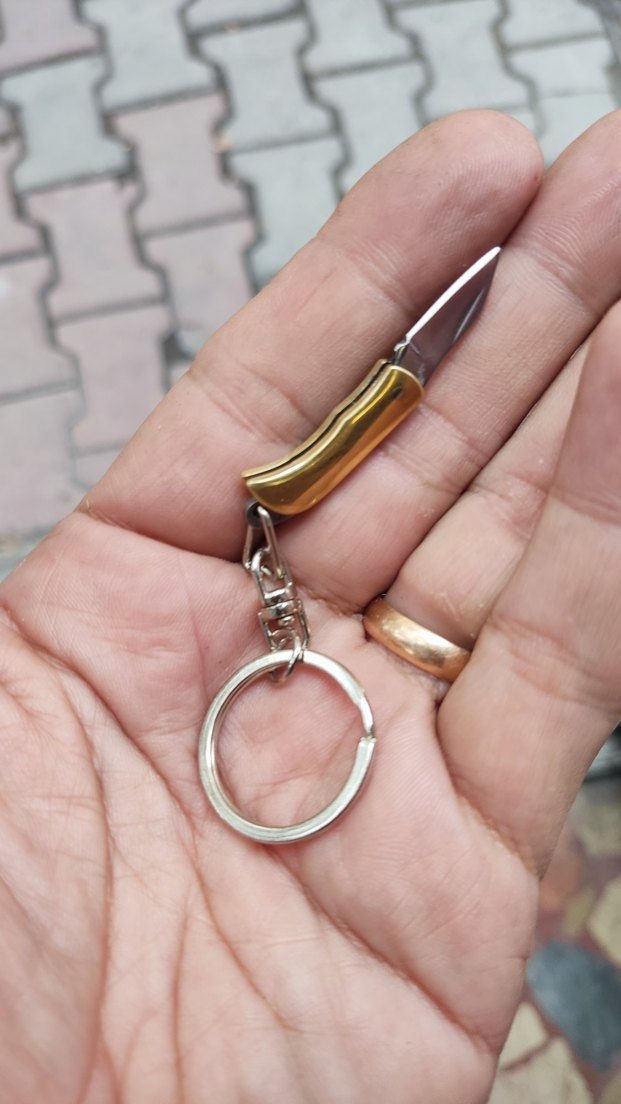 Parlak Altın Renkli Mini Bıçak Anahtarlık - Görsel 3