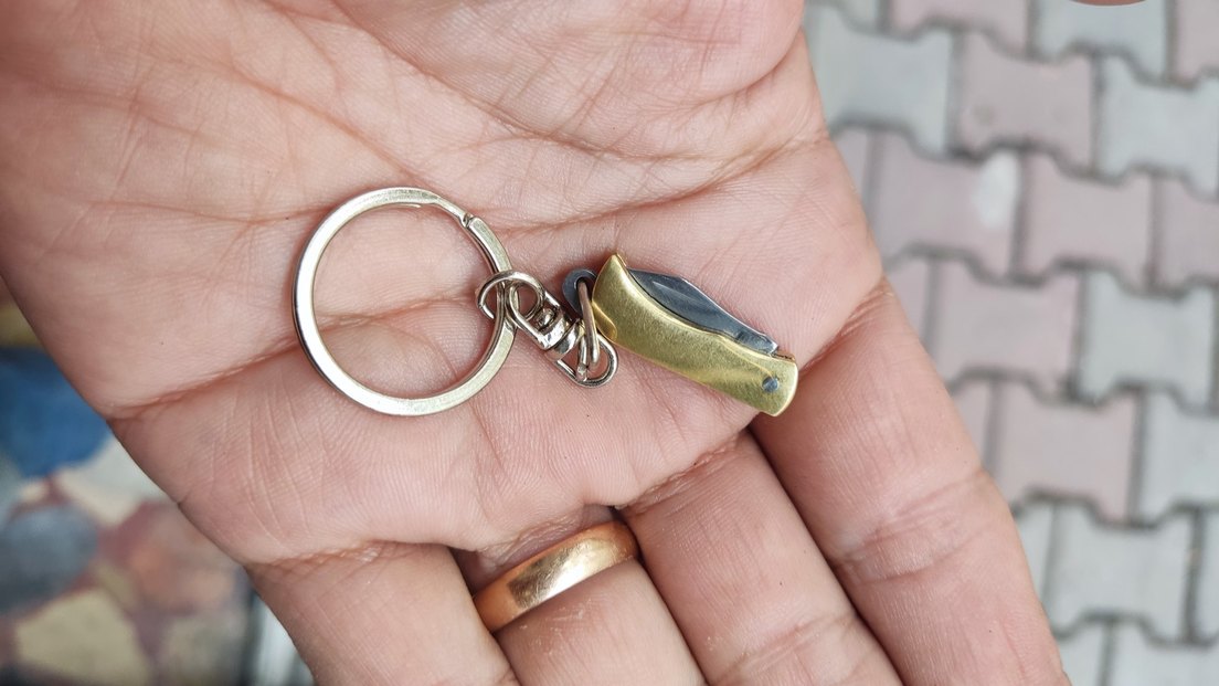 Parlak Altın Renkli Mini Bıçak Anahtarlık - Görsel 5