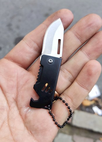 Siyah Mini Çok Fonksiyonlu Katlanır Bıçak - Görsel 2