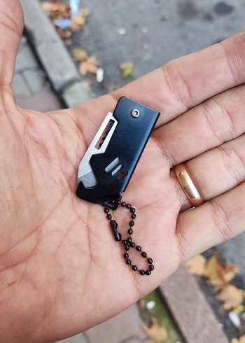 Siyah Mini Çok Fonksiyonlu Katlanır Bıçak - Görsel 7