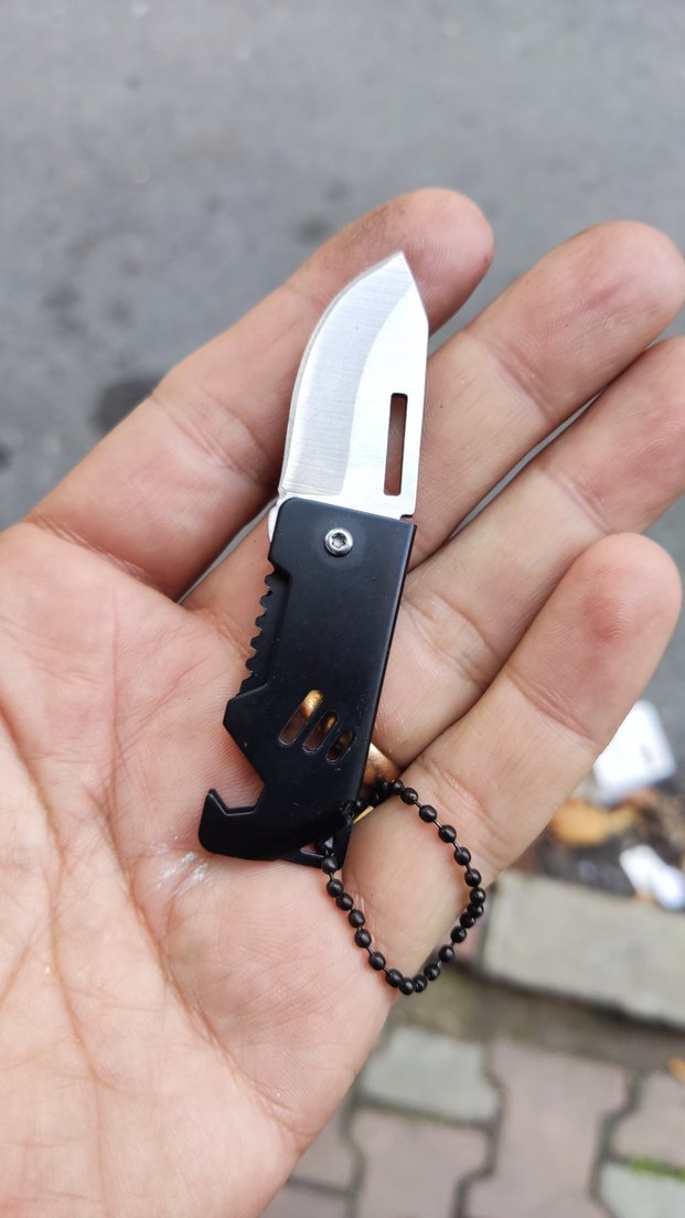 Siyah Mini Çok Fonksiyonlu Katlanır Bıçak - Görsel 2