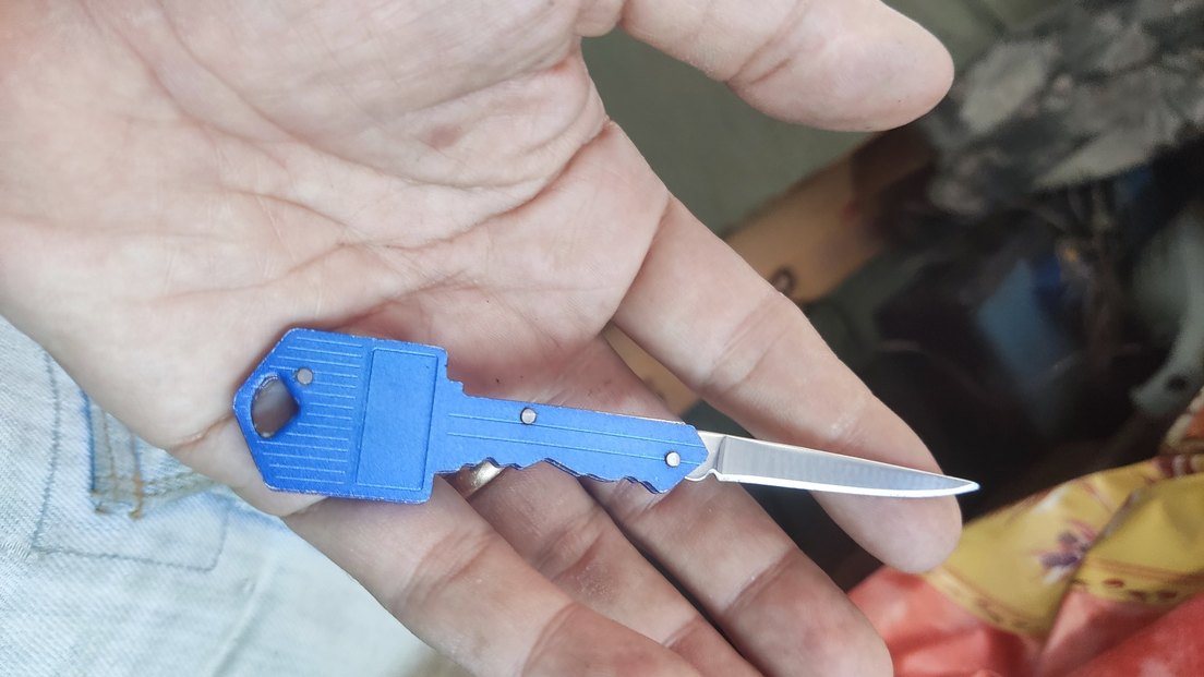 Mavi Renkli Anahtar Şeklinde Katlanabilir Bıçak - Görsel 3