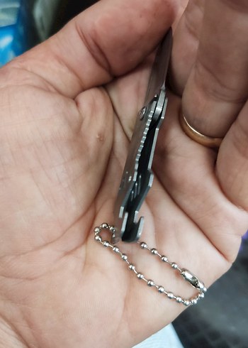 Çok Fonksiyonlu Mini Katlanır Bıçak Anahtarlık - Görsel 6