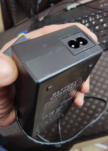 DJI Siyah Batarya Şarj Cihazı 12.6V 4A - Görsel 6