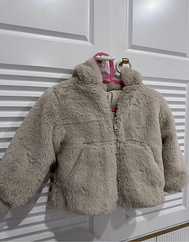 Zara peluş mont