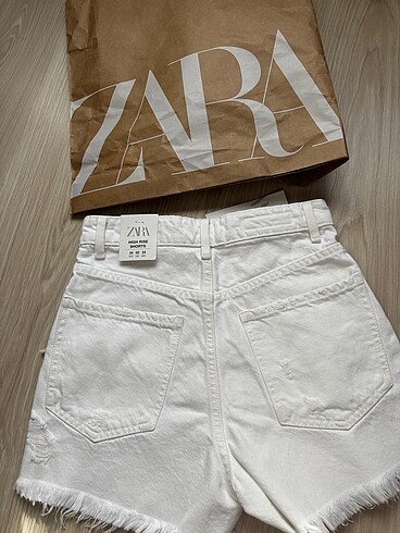 xs Beden Zara şort