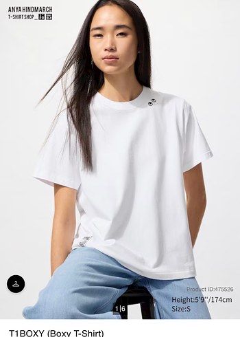 Uniqlo ANYA HINDMARCH Kadın Beyaz Kısa Kollu Boxy Tişört
