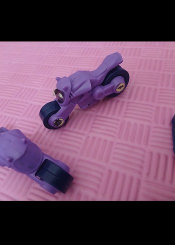 Beden Renk batwheels figür