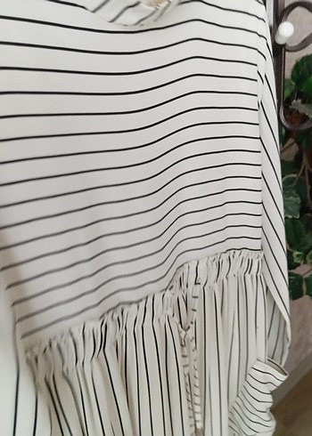 Zara Beyaz Uzun Kollu Piliseli Uzun Elbise