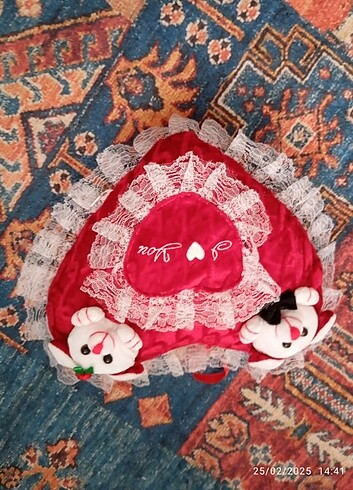 Sevgi yastığı