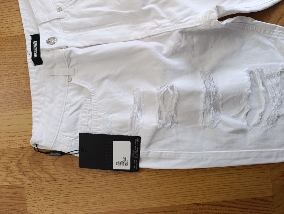 Beyaz Yırtık Detaylı Kadın Jean - Görsel 2