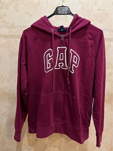 GAP sweatshirt