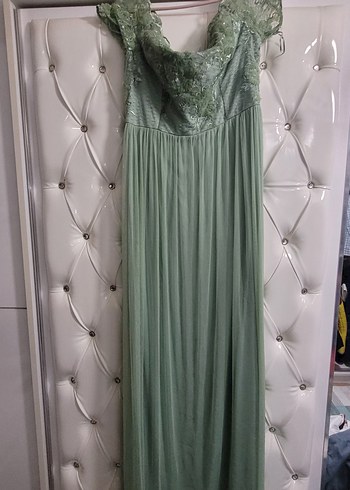 Yeşil Nakışlı Straplez Uzun Abiye Elbise - Görsel 2