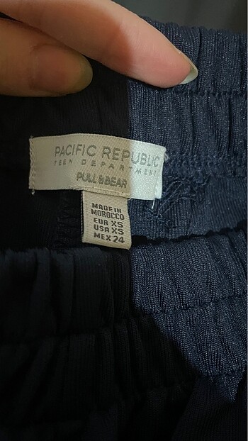 xs Beden yan şeritli eşofman altı PULL&BEAR