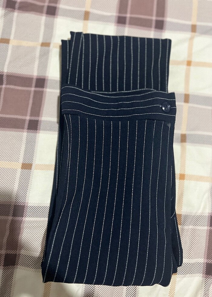 100 tl pantolon - Görsel 3