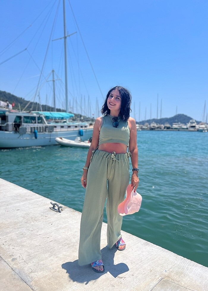 Etiketi üzerinde takım - Görsel 3